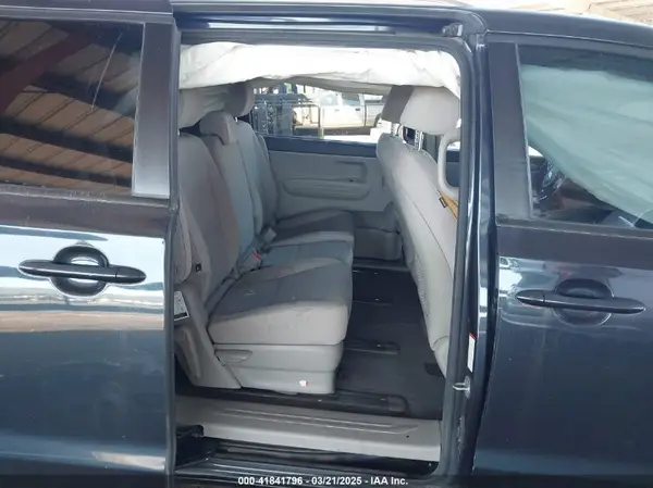 KNDMB5C18G6202573 2016 KIA SEDONA - Image 8