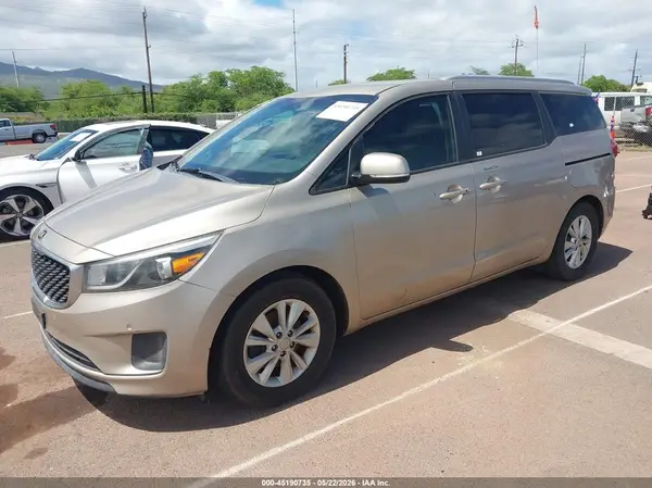 KNDMB5C18G6211807 2016 KIA SEDONA - Image 2