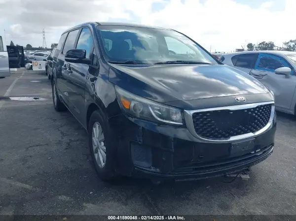 KNDMB5C18H6217740 2017 KIA SEDONA - Image 1