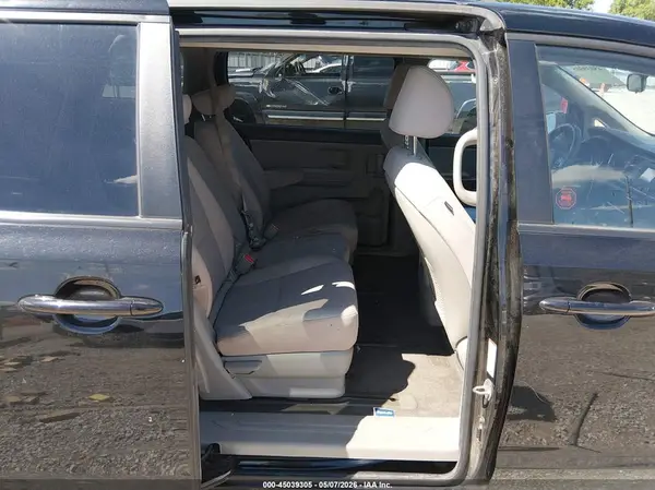 KNDMB5C18H6217978 2017 KIA SEDONA - Image 8