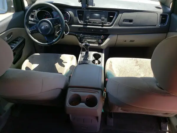 KNDMB5C18H6224929 2017 KIA SEDONA - Image 8