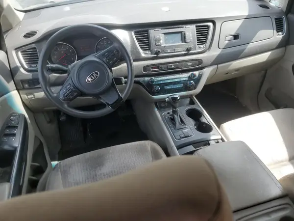 KNDMB5C18H6225191 2017 KIA SEDONA - Image 8
