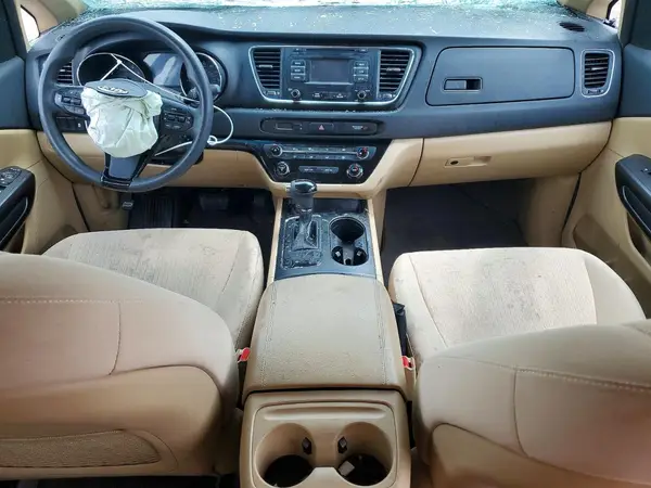 KNDMB5C18H6225546 2017 KIA SEDONA - Image 8