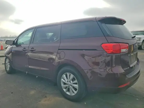KNDMB5C18H6226583 2017 KIA SEDONA - Image 2