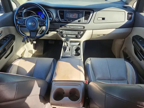 KNDMB5C18H6229483 2017 KIA SEDONA - Image 8