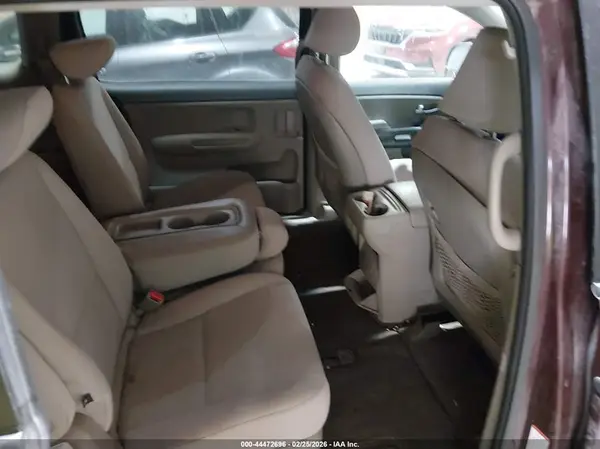 KNDMB5C18H6236370 2017 KIA SEDONA - Image 8