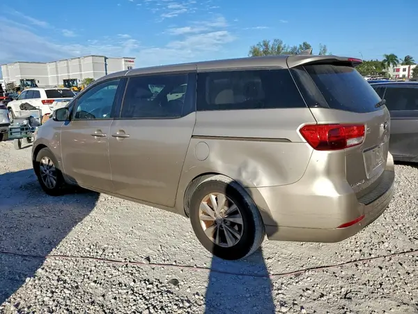 KNDMB5C18H6236420 2017 KIA SEDONA - Image 2