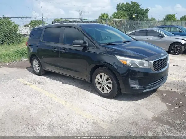 KNDMB5C18H6242217 2017 KIA SEDONA - Image 1