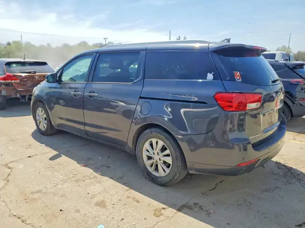 KNDMB5C18H6244114 2017 KIA SEDONA - Image 2