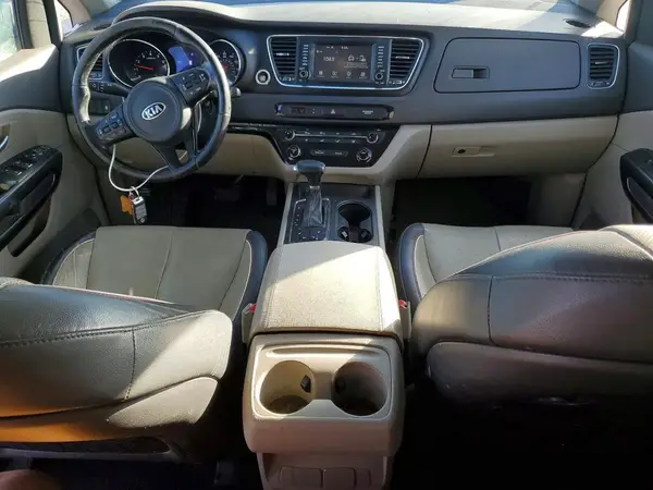KNDMB5C18H6248793 2017 KIA SEDONA - Image 8