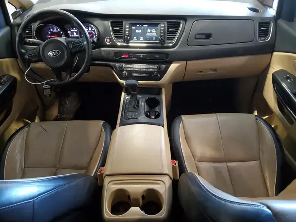 KNDMB5C18H6253394 2017 KIA SEDONA - Image 8