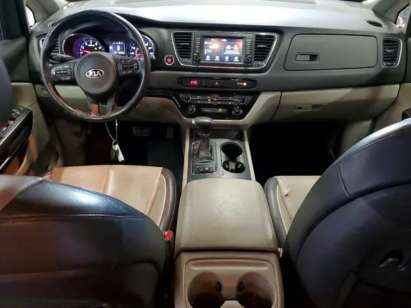 KNDMB5C18H6265268 2017 KIA SEDONA - Image 8