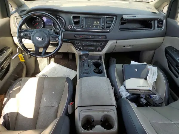 KNDMB5C18H6266288 2017 KIA SEDONA - Image 8