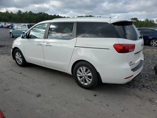 KNDMB5C18H6267473 2017 KIA SEDONA - Image 2