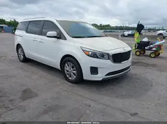 KNDMB5C18H6268106 2017 KIA SEDONA