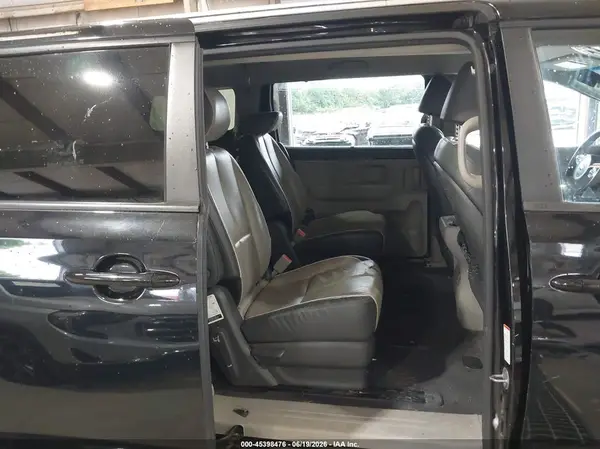 KNDMB5C18H6269370 2017 KIA SEDONA - Image 8