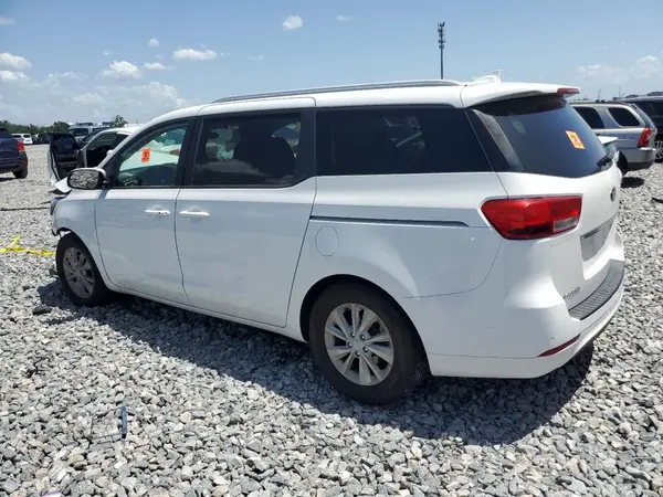 KNDMB5C18H6270664 2017 KIA SEDONA - Image 2