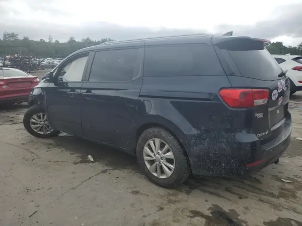 KNDMB5C18H6281325 2017 KIA SEDONA - Image 2
