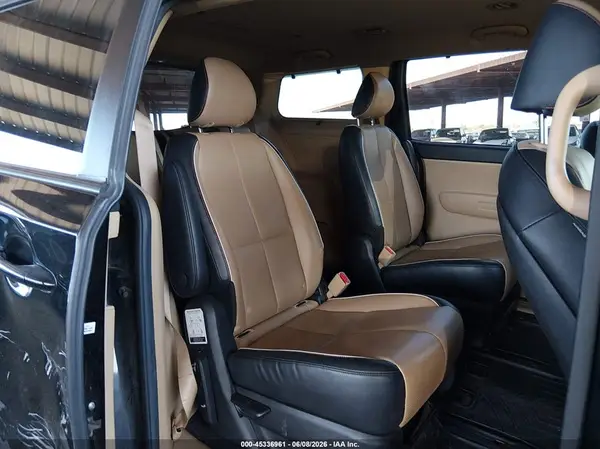 KNDMB5C18H6283186 2017 KIA SEDONA - Image 8