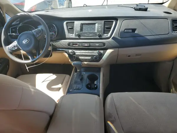 KNDMB5C18H6302156 2017 KIA SEDONA - Image 8