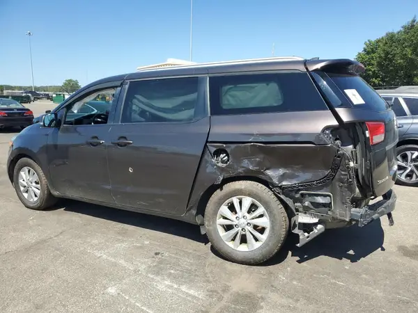 KNDMB5C18H6314257 2017 KIA SEDONA - Image 2