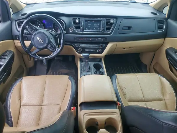 KNDMB5C18H6323007 2017 KIA SEDONA - Image 8