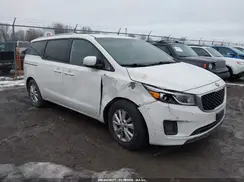 KNDMB5C18H6327039 2017 KIA SEDONA