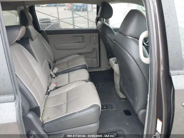 KNDMB5C18H6332015 2017 KIA SEDONA - Image 8