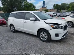 KNDMB5C18H6335710 2017 KIA SEDONA