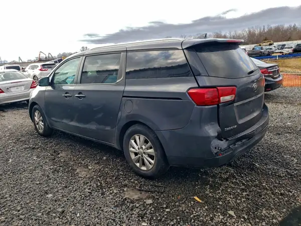 KNDMB5C18H6336825 2017 KIA SEDONA - Image 2
