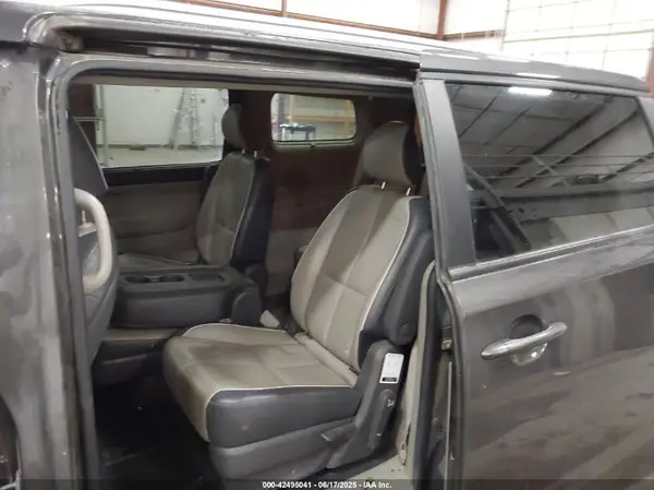 KNDMB5C18H6338560 2017 KIA SEDONA - Image 8