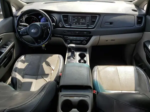 KNDMB5C18H6343788 2017 KIA SEDONA - Image 8