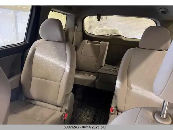 KNDMB5C18J6353579 2018 KIA SEDONA - Image 8