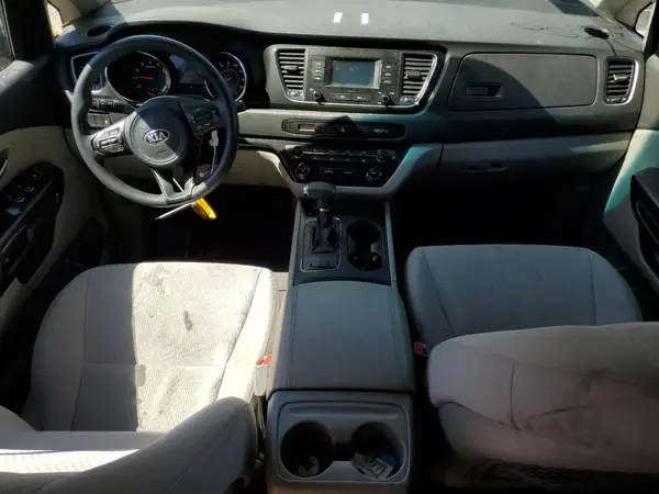 KNDMB5C18J6378269 2018 KIA SEDONA - Image 8