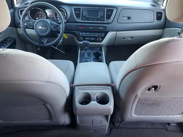 KNDMB5C18J6383164 2018 KIA SEDONA - Image 8