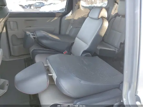 KNDMB5C18J6389613 2018 KIA SEDONA - Image 8