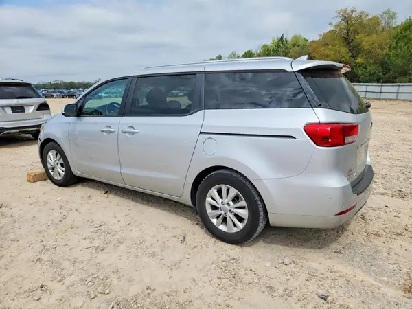 KNDMB5C18J6397761 2018 KIA SEDONA - Image 2