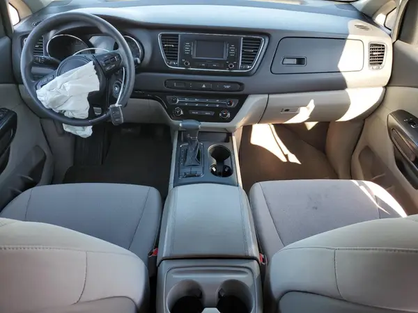 KNDMB5C18J6397811 2018 KIA SEDONA - Image 8
