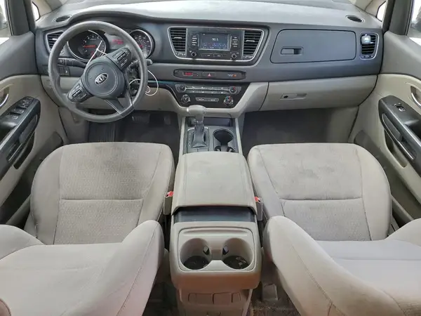 KNDMB5C18J6403915 2018 KIA SEDONA - Image 8