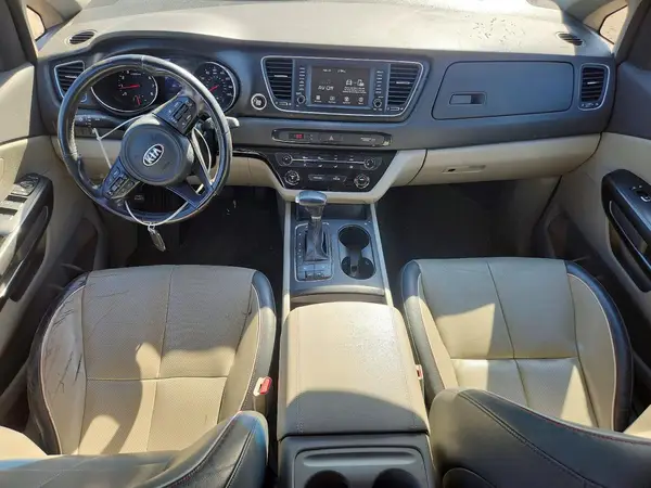 KNDMB5C18J6424229 2018 KIA SEDONA - Image 8