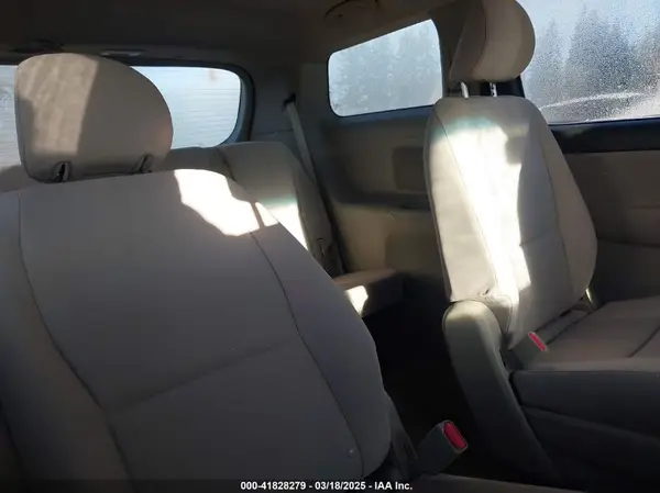KNDMB5C18K6508746 2019 KIA SEDONA - Image 8