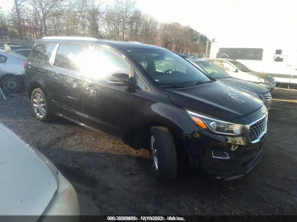 KNDMB5C18K6517186 2019 KIA SEDONA