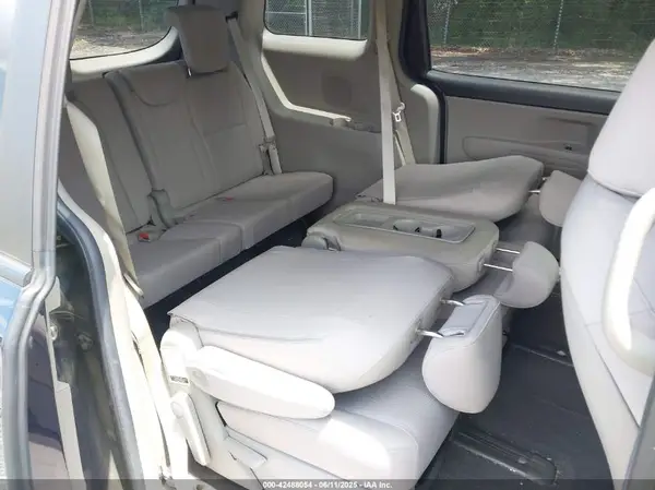 KNDMB5C18K6534005 2019 KIA SEDONA - Image 8