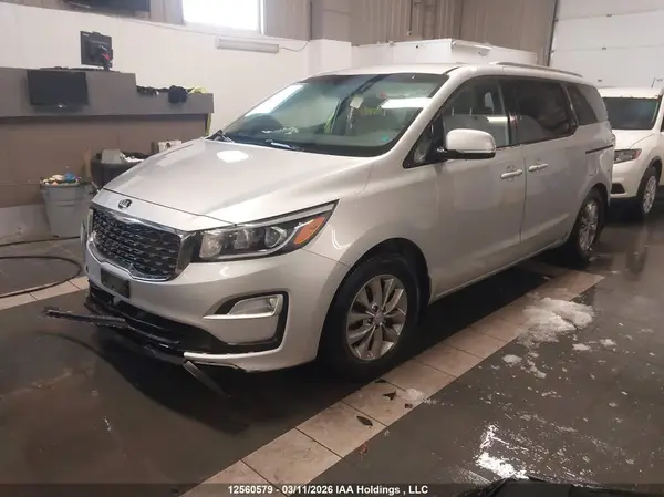 KNDMB5C18L6570892 2020 KIA SEDONA - Image 2