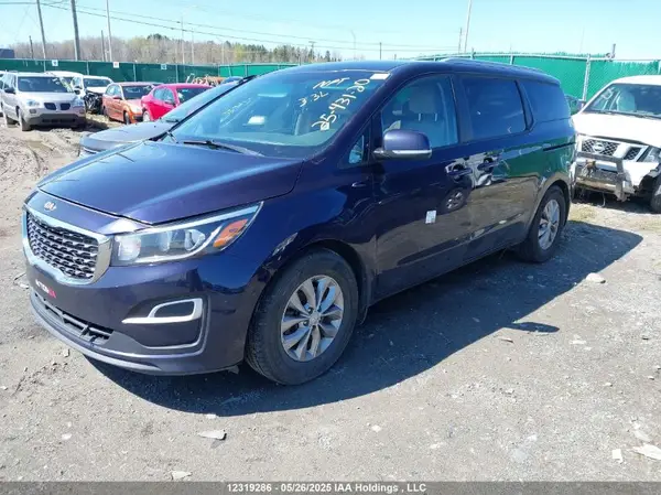 KNDMB5C18L6579365 2020 KIA SEDONA - Image 2