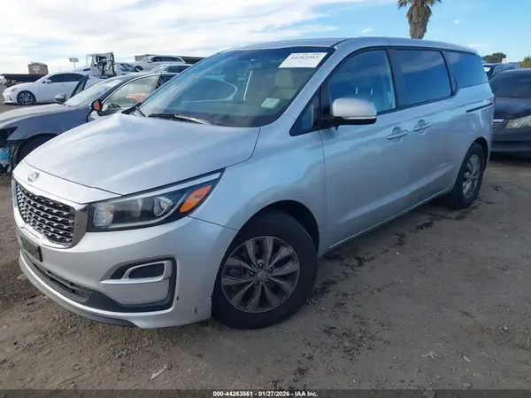 KNDMB5C18L6582704 2020 KIA SEDONA - Image 2