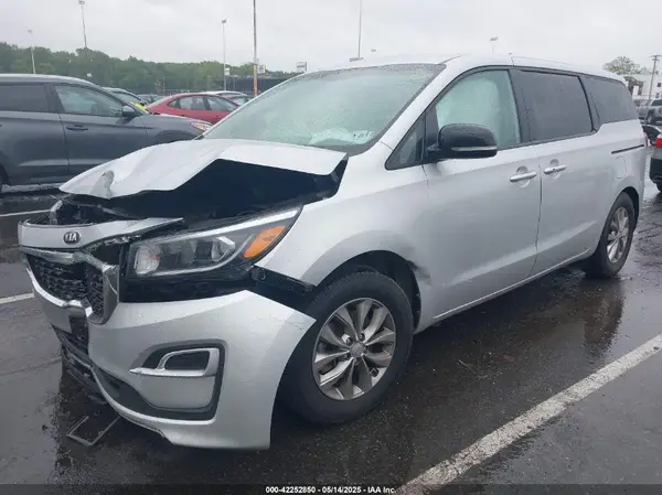 KNDMB5C18L6589720 2020 KIA SEDONA - Image 2