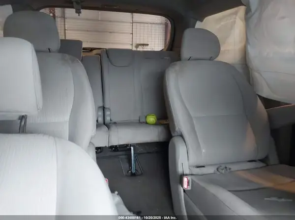 KNDMB5C18L6618794 2020 KIA SEDONA - Image 8