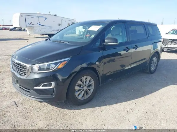 KNDMB5C18L6625325 2020 KIA SEDONA - Image 2