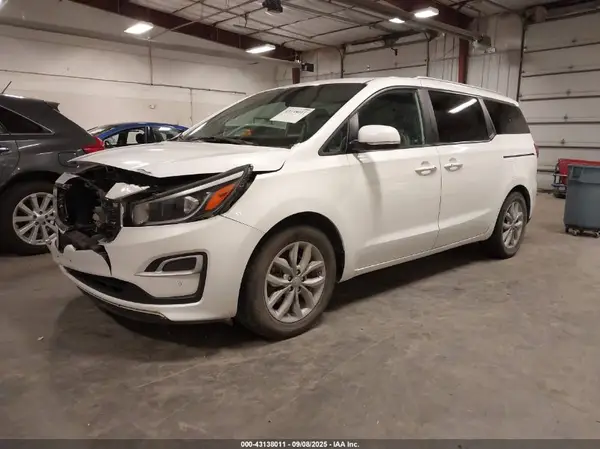 KNDMB5C18L6638799 2020 KIA SEDONA - Image 2